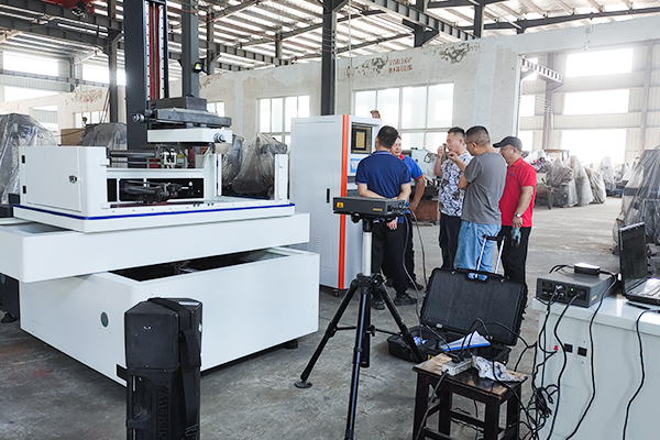 Jiangsu Chuangwei CNC 공작 기계 Co., Ltd.
